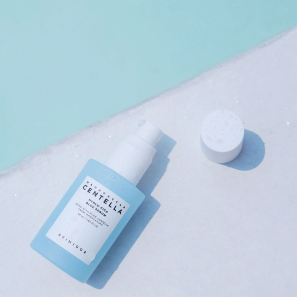 SKIN1004 - Madagascar Centella Hyalu-Cica Blue Serum